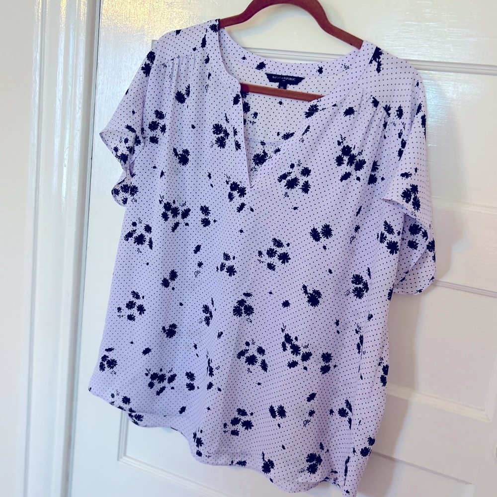 NWOT BR Banana Republic lavender with black dots and floral print blouse size XL